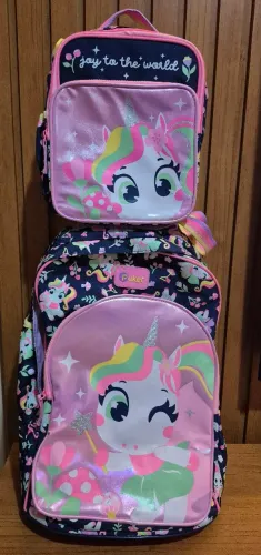 Kit mochila de rodinha mais lancheira unicórnio floresta encantada  - Puket  -.Nova 