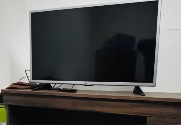 Torrando: TV LG 32" (Apenas R$ 400) - Leia a descrição!