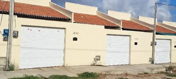 Negócio vantajoso Casa no Carnaubal, Horizonte - CE, Nº 165, 2 quartos, 1 vaga, 231m² | V