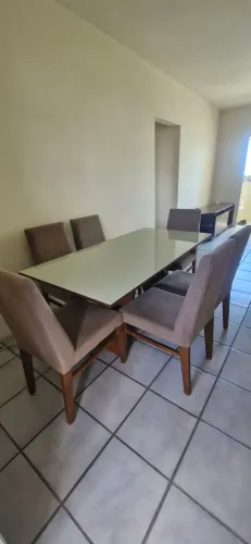 Mesa e cadeiras jantar