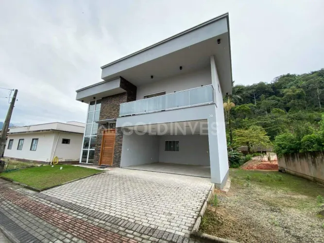 Casa com 4 quartos no bairro Guabiruba Sul!!!