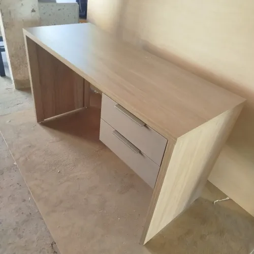 Estamos contratando funcionários na área de marcenaria!