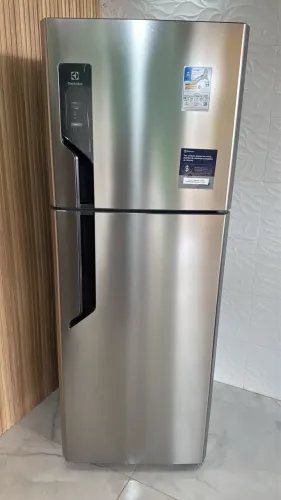 Geladeira Electrolux nova 481 litros nova nova 