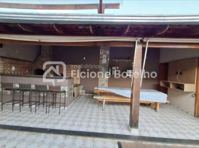 Casa Residencial para Aluguel no Jardim Europa Uberlândia/MG (165m²)