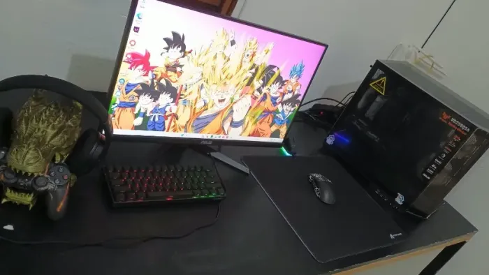 3 meses de uso PC Gamer Ryzen 5 5600GT + RX 580 8GB + 16GB + Monitor 200Hz + Periféricos