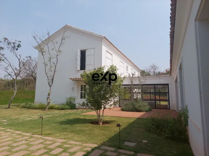 Casa Colonial no Condomínio Fazenda da Grama