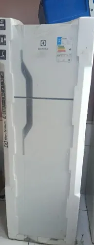 Geladeira novinha lacrada nunca usada