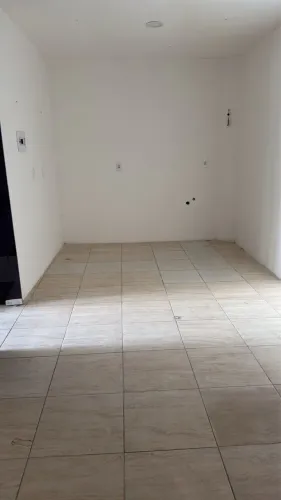 Aluga-se sala