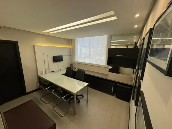 Alugo mobiliada sala comercial de 26 m² - Ed. Antônio Velho - Campina - Belém - PA