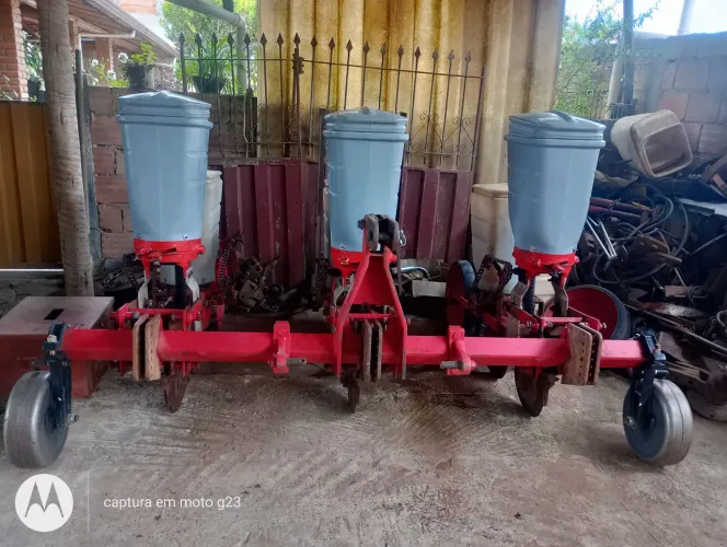 Plantadeira jumil 2040 03 linhas