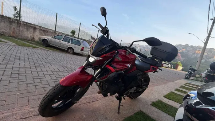 Motocicleta Fazer R$ 21.500,00