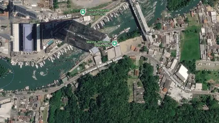 TERRENO EM BALNEÁRIO CAMBORIÚ: Frente ao Rio Camboriú