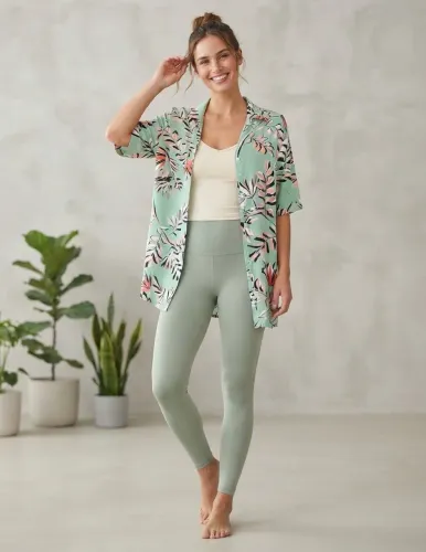 Camisa feminina tam M verde estampa tropical Petipá