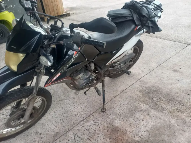 Vendo Honda Bros 2014.