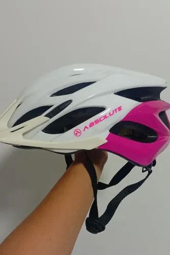 Capacete ciclismo feminino + luva