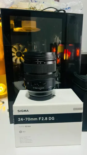 Lente Sigma 24-70 Mm F/2,8 Dg Os Hsm Art Lens Para Canon (usado)