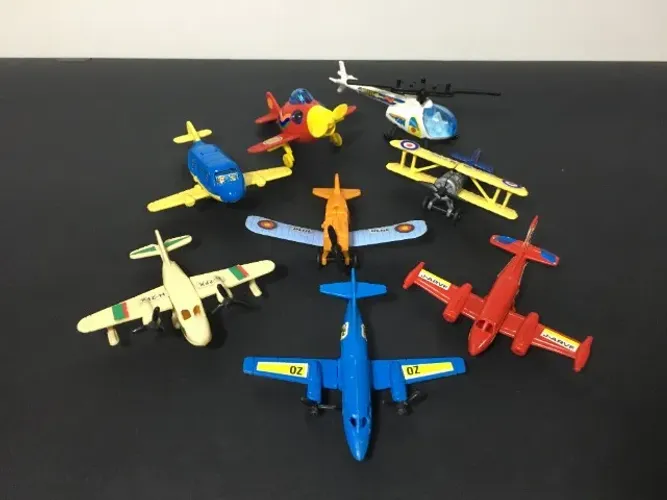 Lote 8 Diversos Aviões Helicóptero Kinder Ovo Anos 90 - 1992 1993 1994 1995