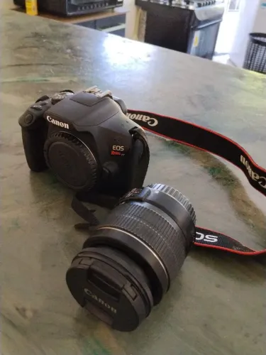 Câmera Canon t7