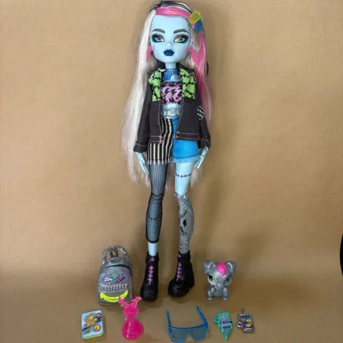 Boneca Frankie Stein Core Refresh G3 Monster High