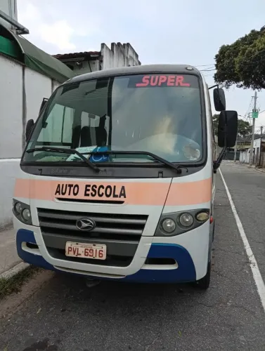 Micro Ônibus Volare v8 longo