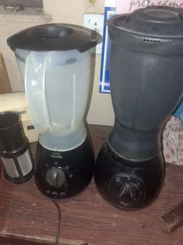 2 liquidificadores fazer e Arno
