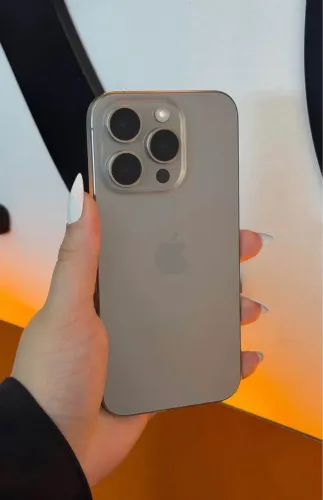 iPhone 15 pro natural 128Gb 6 meses de garantia