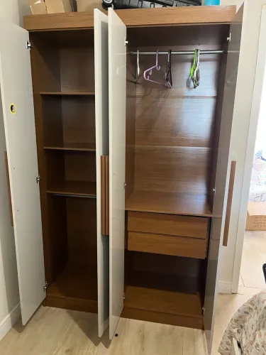 Guarda-roupa solteiro