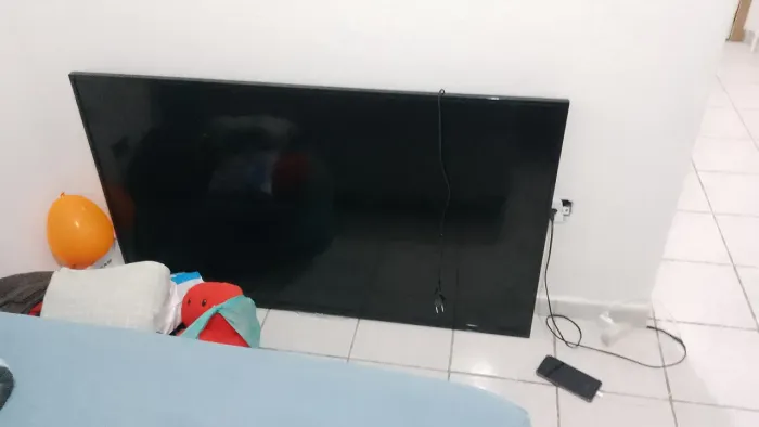 Vendo TV Philco para retirar peça
