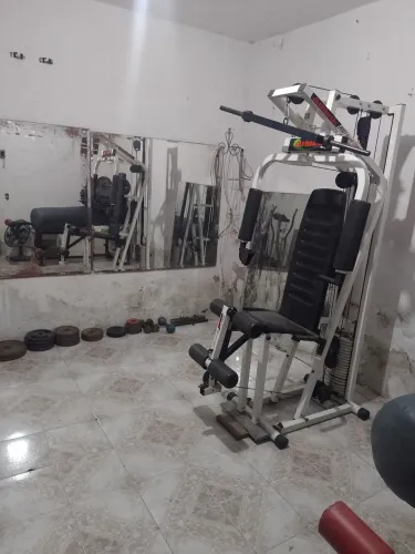 Aparelhos de musculação e ginástica