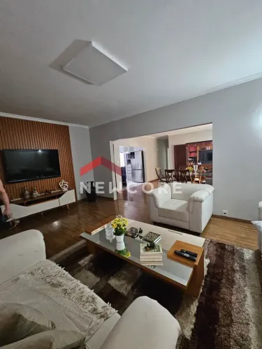 Casa em Rua Antônio dos Reis - Alto Higienópolis - Bauru/SP