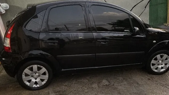 Citroen C3 GLX 1.4/ GLX Sonora 1.4 Flex 8V 5P 2012