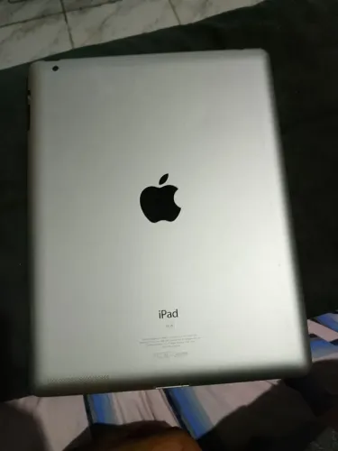 Tablet segunda geração pra retirada de peça ou conserto 