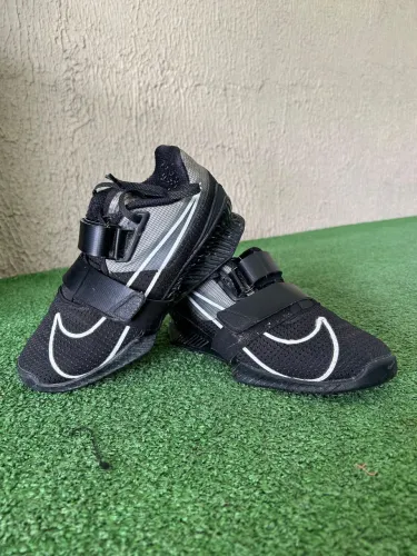 Nike Romaleos 4 - Tamanho 41 e 42