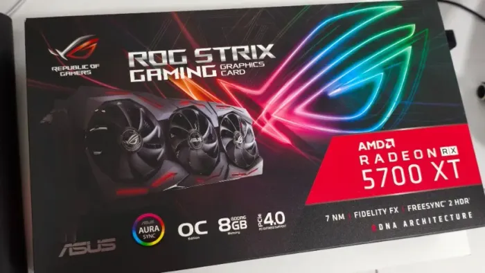 Placa de Vídeo Gamer Asus Rog Strix RX 5700XT 8GB GDDR6 256bits-Modelo mais TOP OC