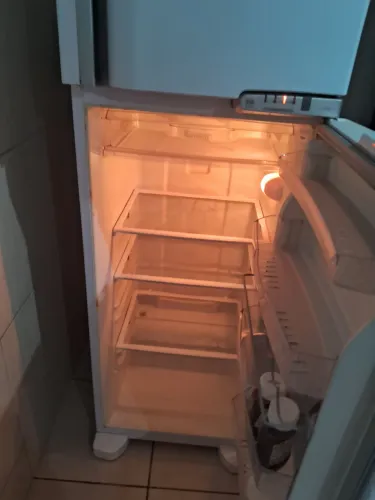 Geladeira duplex Brastemp. Pouco usada.