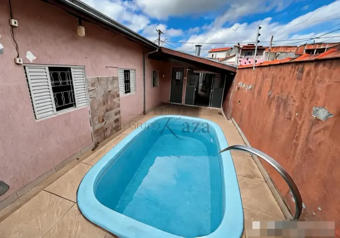 Casa Térrea - Jardim Torrão de Ouro - 3 Dormitórios - 100m².