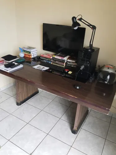 Mesa de jantar com cadeiras