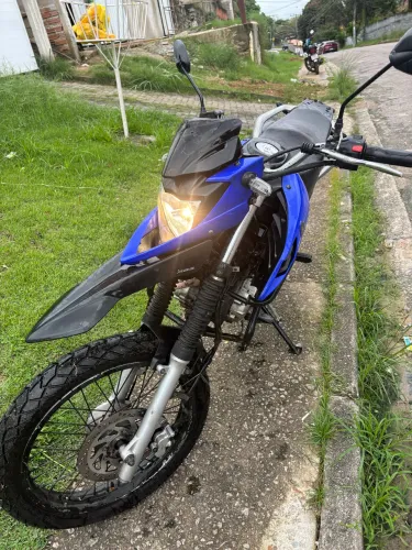 vendo xtz 150 moto adquirida leilão