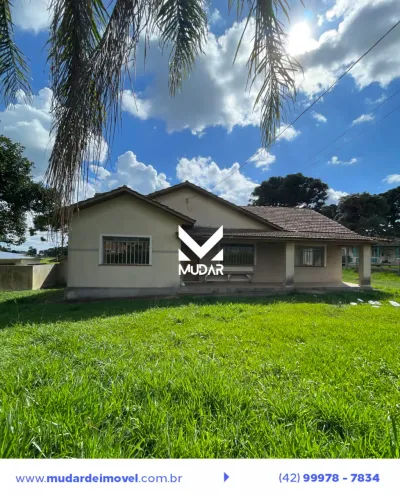Casa com excelente terreno em Carambeí