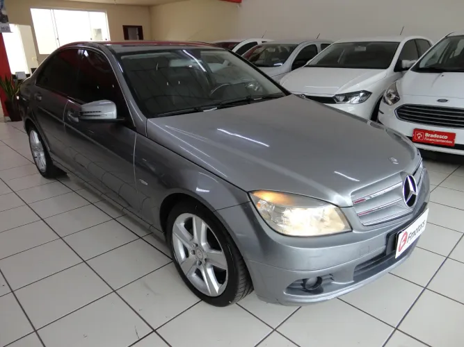 Mercedes-Benz C-180 CGI Classic 1.8 16V 156cv Aut. 2011