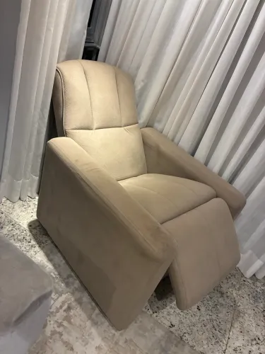 Poltrona Reclinável