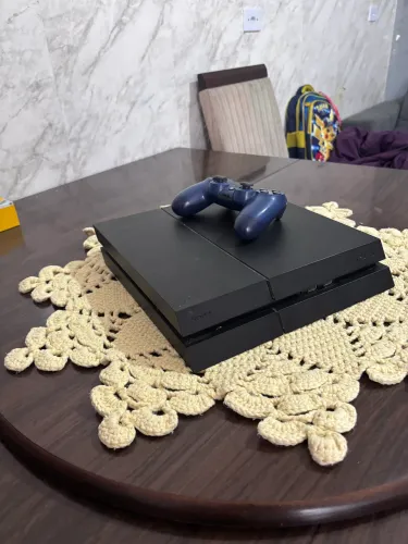 PS4 Fat + Controle Original Azul + Cabos