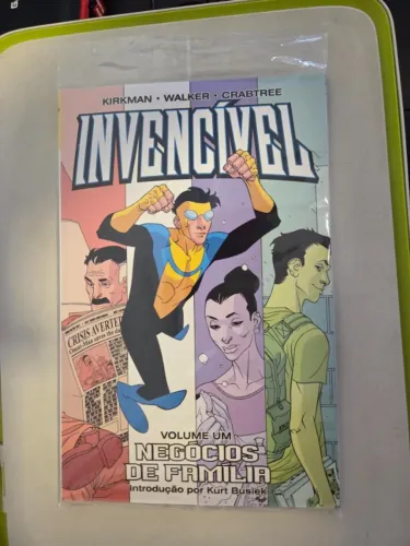 Invencível - Vol. 01 - Negócios De Família