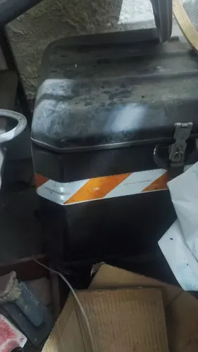 Baú grande de fibra para moto