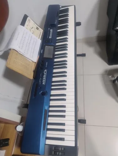 Piano digital privia Px 560 m Casio