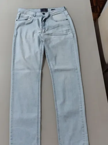Calça jeans clara