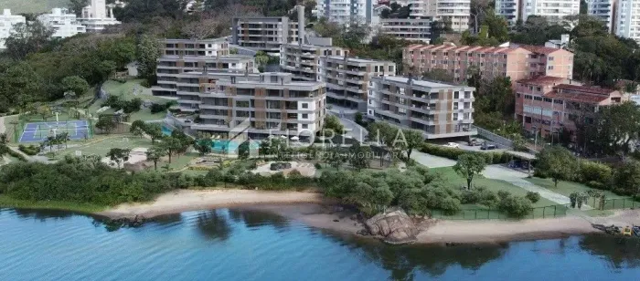 Apartamento 03 quartos no bairro João Paulo, Florianópolis.