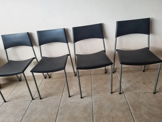 4 cadeiras acetato