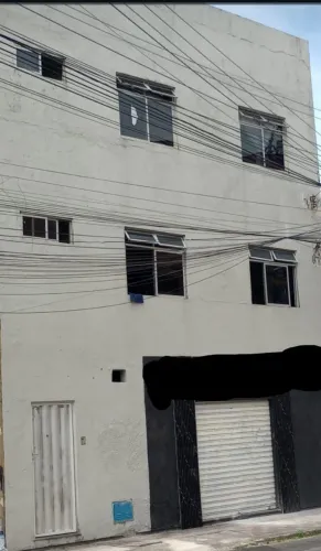 Vendo loja + 2 kitnets 