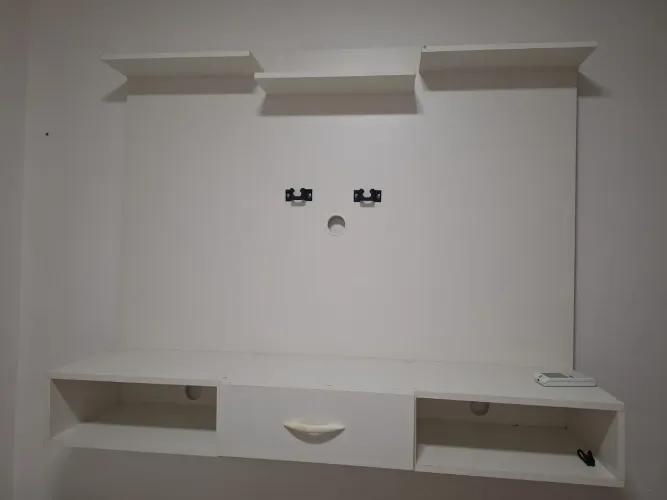 Painel de TV Branco 1,35 X 1,10